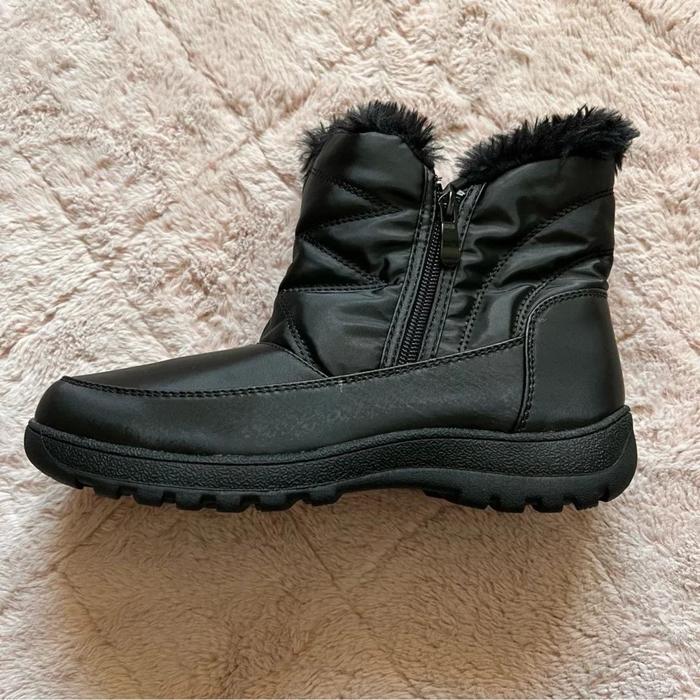 NEW‎ Roebuck & Co. Thermolite Winter Boots Women's Size 8